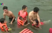 Người thầy dạy bơi hơn 5 năm miễn phí cho trẻ em