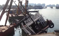 Quảng Ninh: Tàu du lịch tự chìm tại cảng Tuần Châu