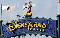 Disneyland Paris thua lỗ kỉ lục sau vụ tấn công khủng bố