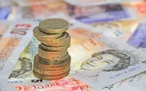 Bảng Anh tiếp tục rớt giá hậu Brexit