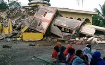 Động đất kinh hoàng ở Indonesia: Số người thiệt mạng tăng lên gần 100 người