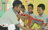 Giải xe đạp Quốc tế VTV Cúp Tôn Hoa Sen đồng hành cùng em đi học tại Nam Định