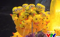 Ăn theo cơn sốt Pokemon, Pikachu "ngập" phố Trung thu