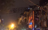 Cần cẩu đổ sập vào nhà dân: Tạm đình chỉ thi công công trình