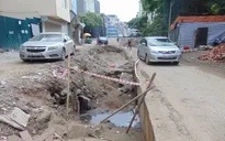 Bắc cầu, leo thang vào nhà ở giữa lòng Thủ đô