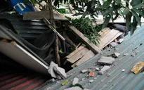 Hà Nội: Đình chỉ công trình xây dựng làm rơi bê tông vào nhà dân