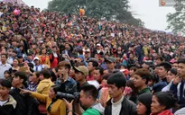 "Biển người" tranh nhau cướp phết tại Phú Thọ