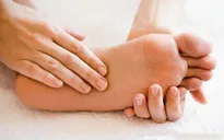 Cách chăm sóc bàn chân cho bệnh nhân đái tháo đường