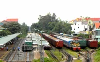 Quảng Bình: Các đoàn tàu nằm dọc đường đã về ga
