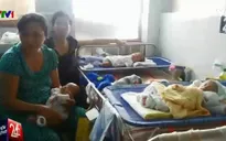 Trẻ nhập viện vì bệnh hô hấp: 1 giường bệnh, 10 bệnh nhi