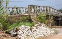 Con đường 8 km, 14 năm vẫn chưa hoàn thành