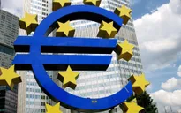ECB duy trì lãi suất cơ bản thấp kỷ lục