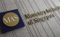 Singapore đóng cửa ngân hàng Falcon của Thụy Sĩ