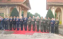 Gắn biển công trình quy hoạch xây dựng cụm trường Công an nhân dân