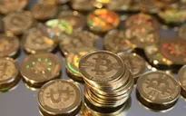 Trung Quốc cảnh báo đóng cửa các sàn Bitcoin do lo ngại rửa tiền