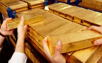 Điểm báo sáng 7/7: Giá vàng "đảo điên" và câu chuyện về chai nước mắm