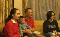 Cổ vũ đội tuyển Việt Nam cùng gia đình tiền đạo Văn Quyết