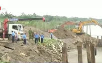 Giải tỏa bến bãi khai thác cát ở Đông Anh