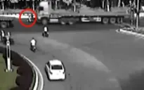 Đà Nẵng: Hình ảnh camera giao thông "tố" tài xế đâm chết người