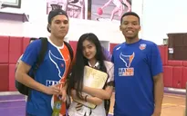Buổi giao lưu bóng rổ đặc biệt giữa Hanoi Buffaloes và các em học sinh