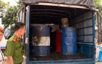 Bắt giữ hơn 600 lít dầu ăn đã qua sử dụng đưa ra Hà Nội tái chế