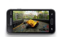 Samsung trình làng smartphone giá rẻ Galaxy J1 Mini