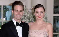 Miranda Kerr đang chuẩn bị váy cho đám cưới lần 2