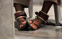 Mỹ chuyển 15 tù nhân khỏi nhà tù Guantanamo tới UAE