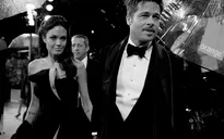 Brad Pitt và Angelina Jolie bắt đầu đàm phán