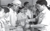 Chủ tịch UBND T.P Hà Nội Nguyễn Đức Chung: “Công nhân bức xúc gì, có thể gọi cho tôi”