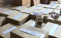 Hà Nội bắt kho hàng thực phẩm chức năng nghi là giả