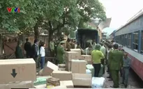 Bắt giữ vụ vận chuyển hàng lậu lớn trên tàu hỏa từ Lạng Sơn về Hà Nội