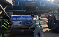 Vận chuyển khẩn cấp 30 tấn lương khô cứu trợ vùng lũ