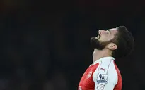 Henry "sửa lưng" Arsene Wenger vì dùng sai Giroud