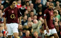 Johan Cruyff, Thierry Henry từng đá penalty “xấu chơi” kiểu Messi – Suarez