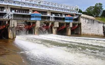 Tiếp tục xả lũ tại công trình thủy nông Kẻ Gỗ