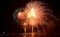 Không khí đón Tết Dương lịch 2016 rộn ràng khắp ba miền
