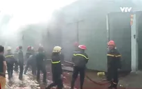 TP.HCM: Cháy cơ sở vàng mã, 10 nhà dân bị ảnh hưởng