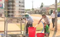 Đối phó với khô hạn, Bình Thuận hỗ trợ bồn chứa nước công cộng