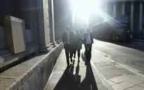 Nước Anh nhận "đòn đau" đầu tiên sau cú sốc Brexit
