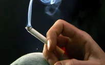 Người hút thuốc lá có thể mất toi... 20 năm tuổi thọ