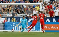 Real Madrid 1-3 PSG: Zidane thử nghiệm bất thành