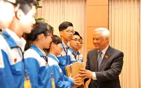 Trao giải cuộc thi tìm hiểu văn hóa, lịch sử dân tộc “Tự hào Việt Nam”