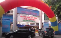 Nhộn nhịp Hội chợ hàng tiêu dùng và thời trang 2016