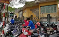 Trông xe miễn phí dịp nghỉ lễ: Thanh niên Thủ đô đẹp trong mắt người dân