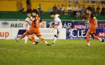VIDEO: Công Phượng solo ghi bàn ấn tượng vào lưới U21 Gangwon