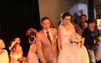 Hình ảnh đám cưới cổ tích của cô gái mang bệnh tan máu bẩm sinh