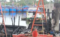 Cháy rụi 3 tàu cá ngày đưa ông Táo về trời