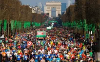 Giải chạy Marathon Paris thu hút hơn 57.000 người tham dự