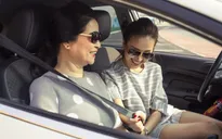 Vân Hugo gây bất ngờ cho mẹ nhân "Ngày của Mẹ"